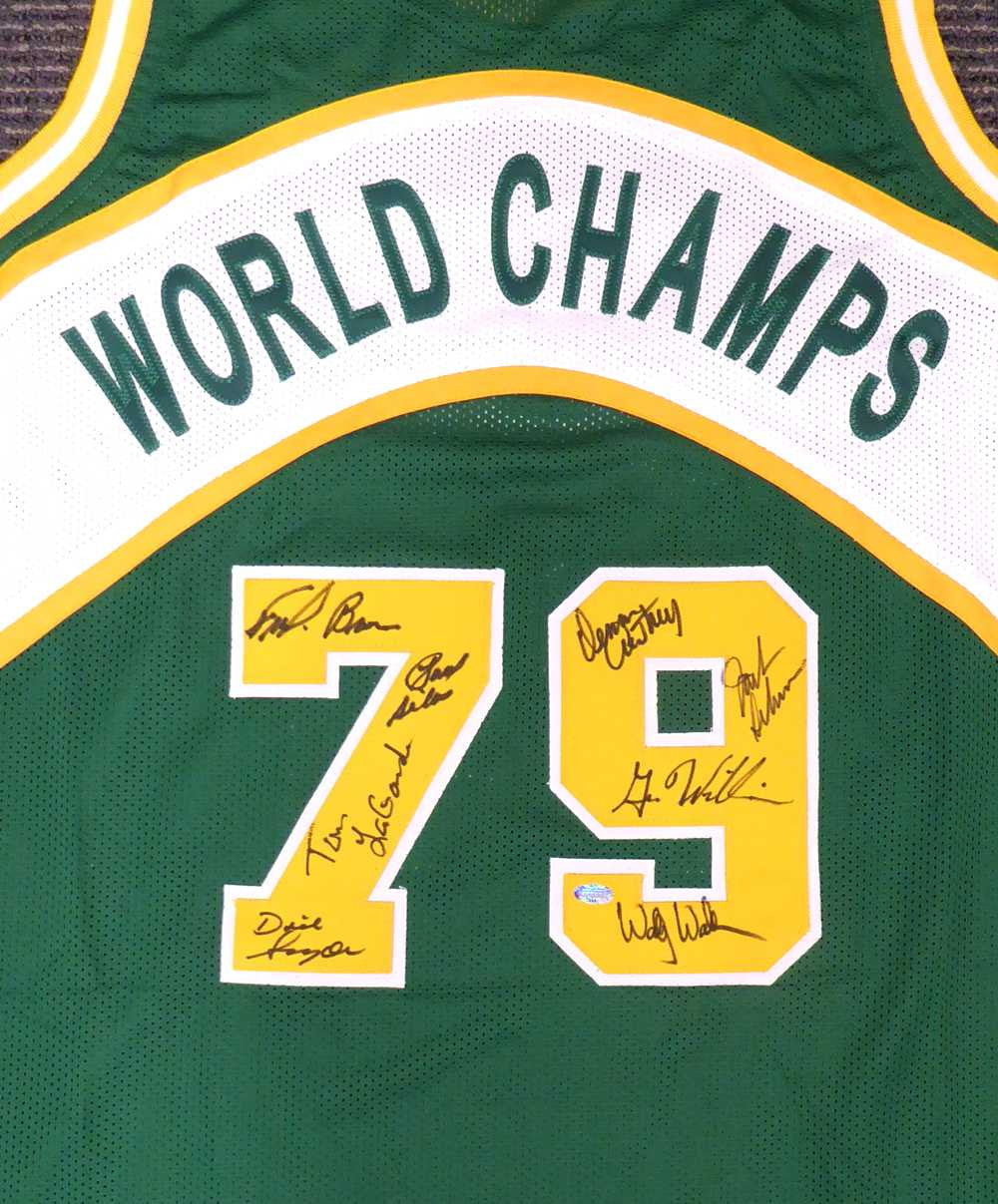 1978-79 NBA Champions Seattle Supersonics Multi Signed Autographed Green Jersey With 8 Signatures Including Fred Brown & Gus Williams MCS Holo