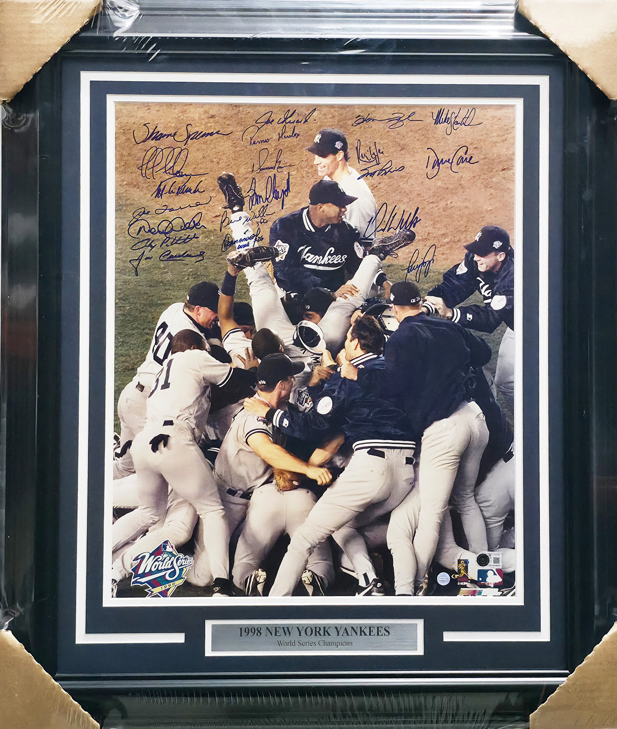 1998 NY Yankees World Champions Signed Framed 16x20 Photo (20 Signers Jeter Rivera) | BAS #AG020328