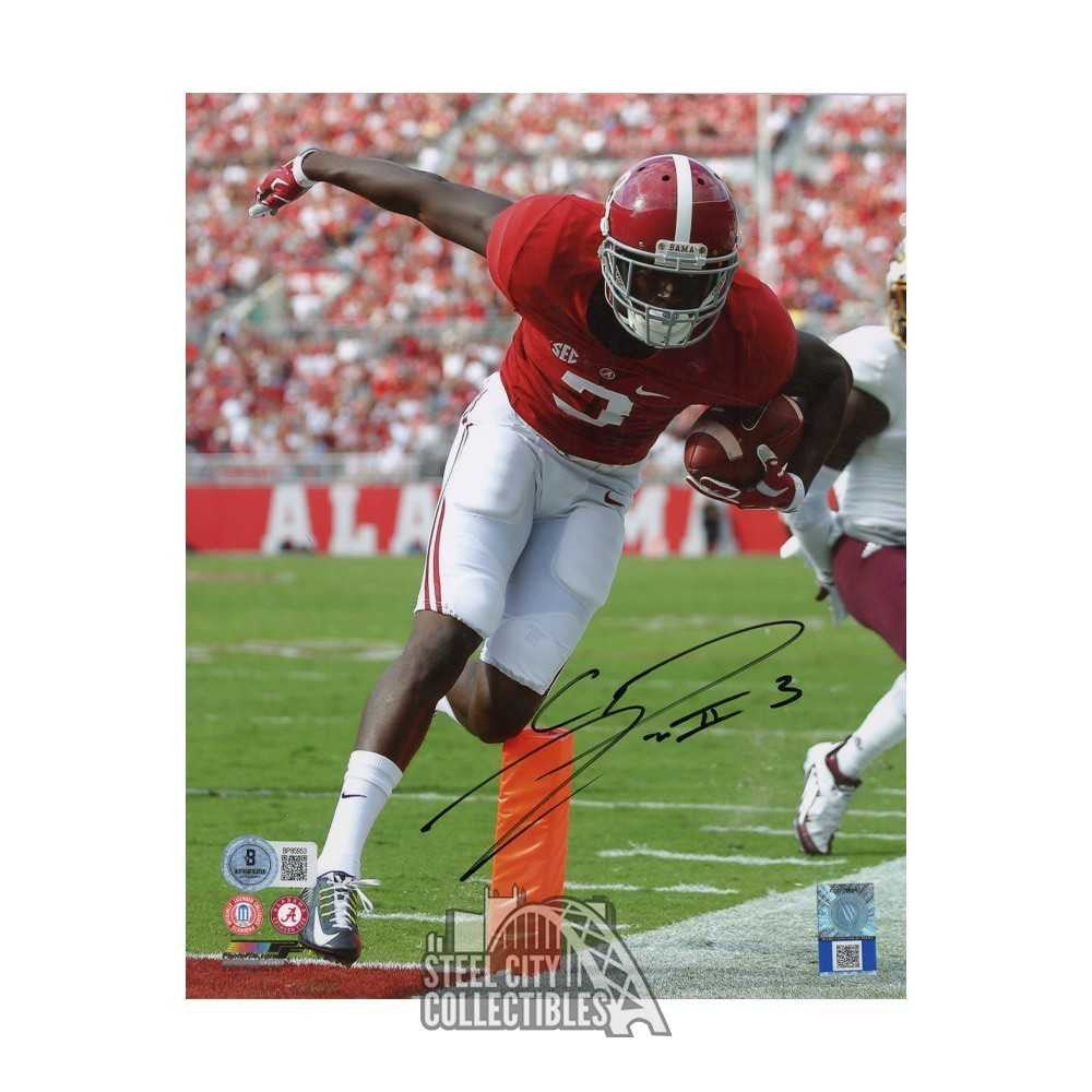 Calvin Ridley Autographed Alabama 8x10 Football Photo - BAS (Vertical)