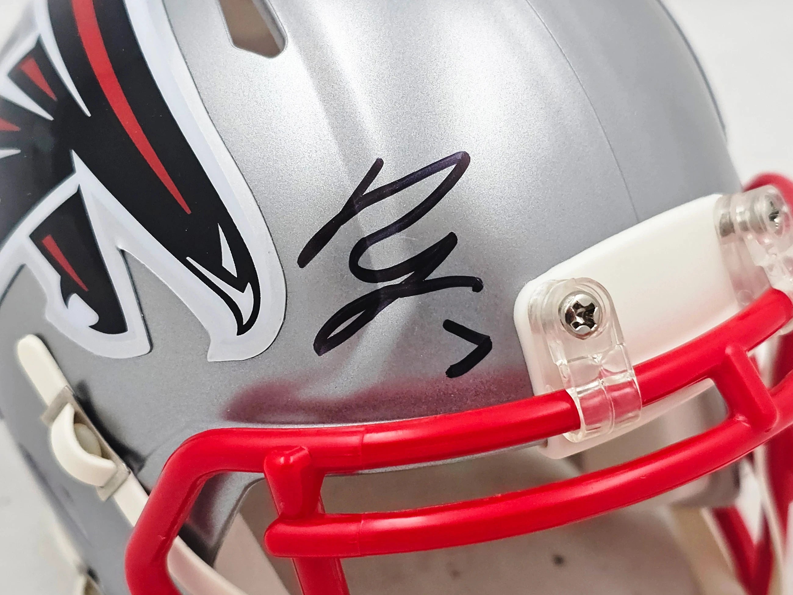 Bijan Robinson Autographed Atlanta Falcons Flash Gray Speed Mini Helmet - Beckett BAS Authenticated