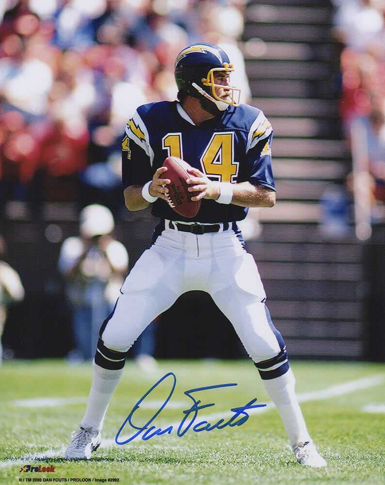 Dan Fouts Signed Chargers Drop Back Action 8x10 Photo (In Blue)