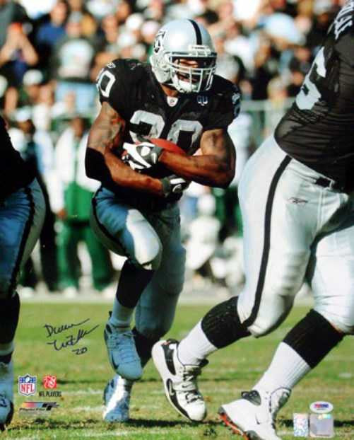 Darren McFadden Autographed 16x20 Photo Oakland Raiders PSA/DNA Stock