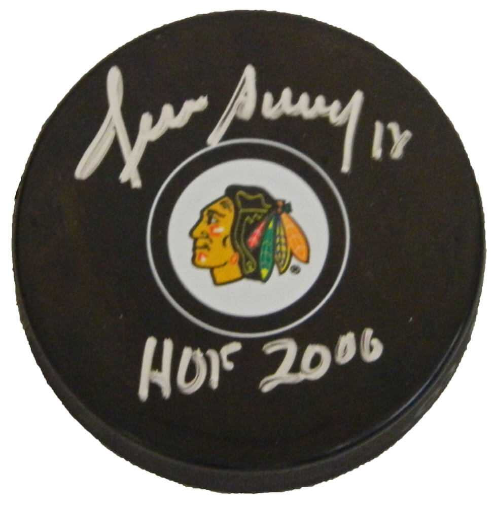 Denis Savard Signed Chicago Blackhawks Logo Hockey Puck w/HOF 2000 - Schwartz Authenticated