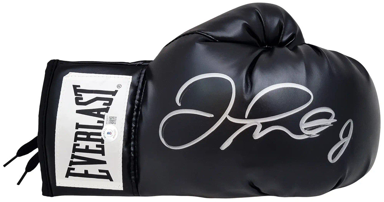 Floyd Mayweather Jr. Autographed Black Everlast Boxing Glove – Right Hand in Silver – Beckett BAS