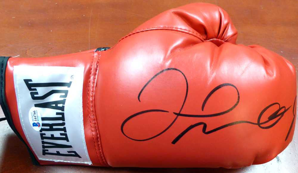 Floyd Mayweather Jr. Signed Red Everlast Right-Hand Boxing Glove – BAS COA