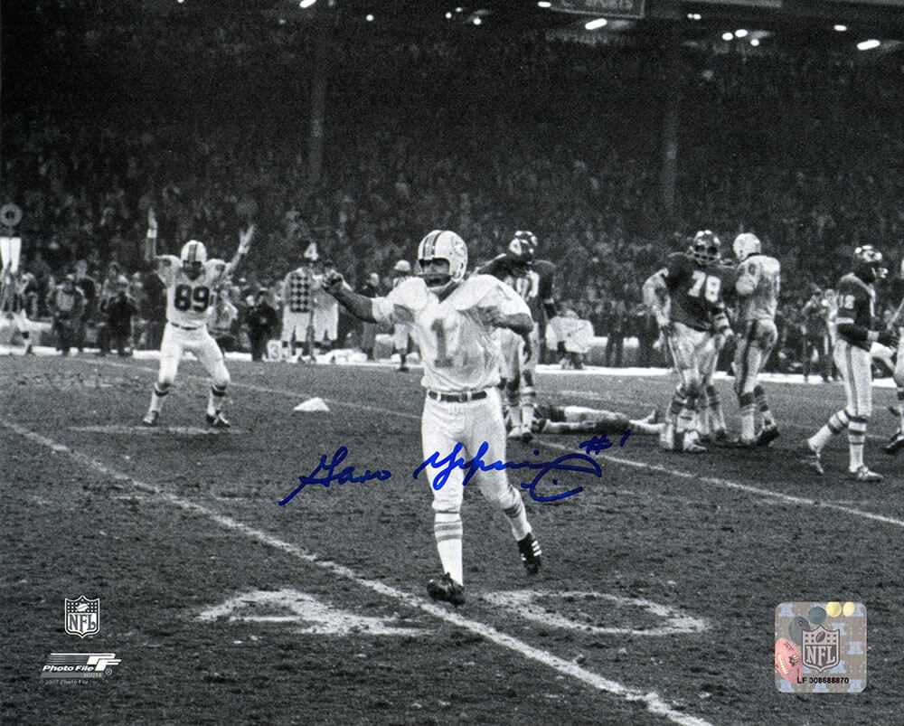 Garo Yepremian Signed Miami Dolphins B&W Celebration vs. Chiefs 8x10 Photo - Schwartz Authenticated