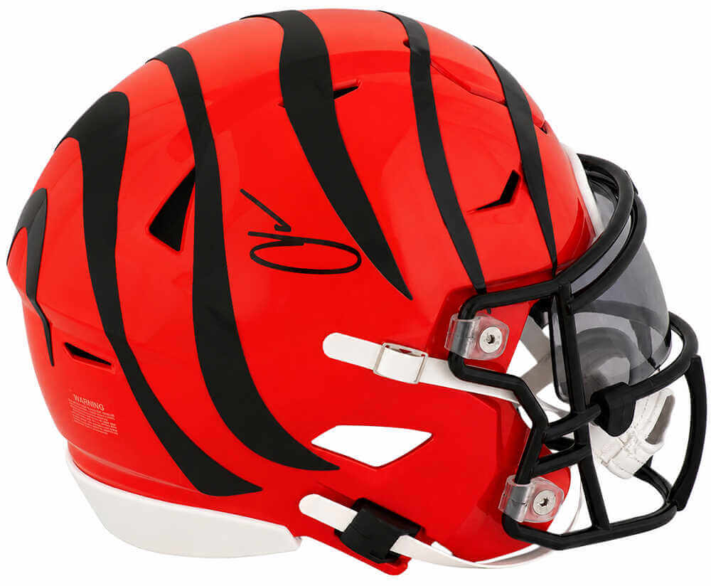 Chad Johnson Signed Cincinnati Bengals Riddell Mid-Size (MIDI) SpeedFlex Helmet - Schwartz Authenticated