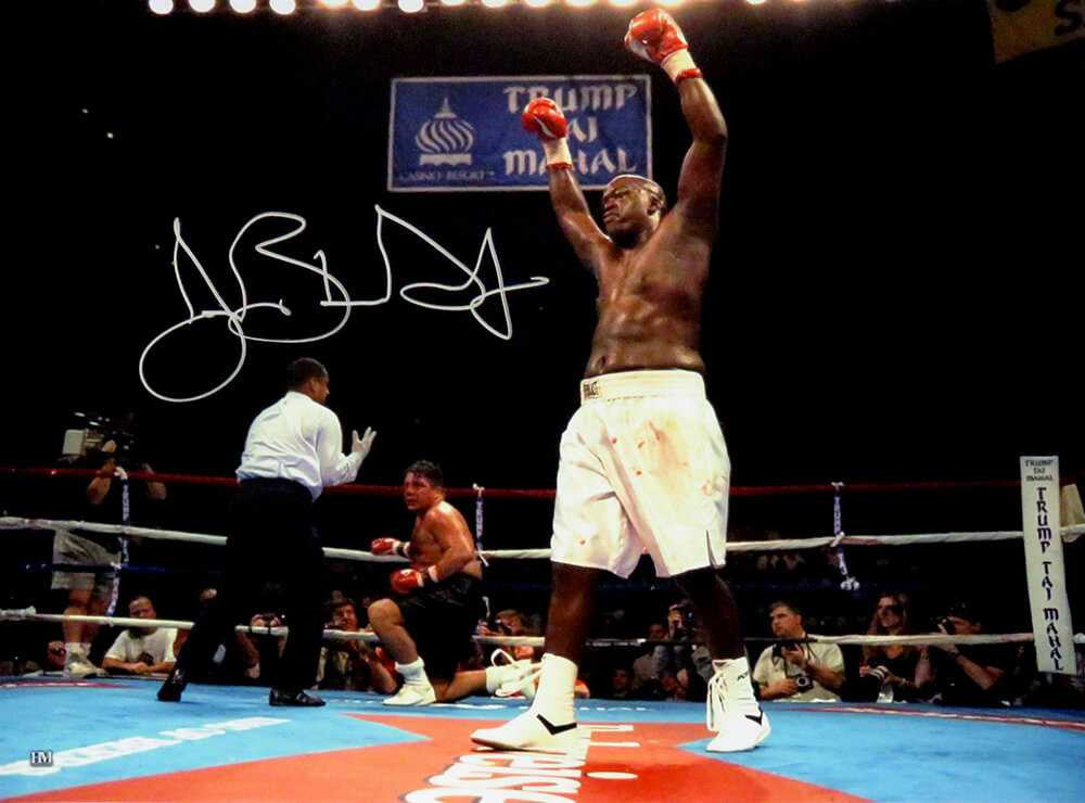 James Buster Douglas Signed Boxing Fight Celebration 16x20 Photo - Schwartz Authenticated