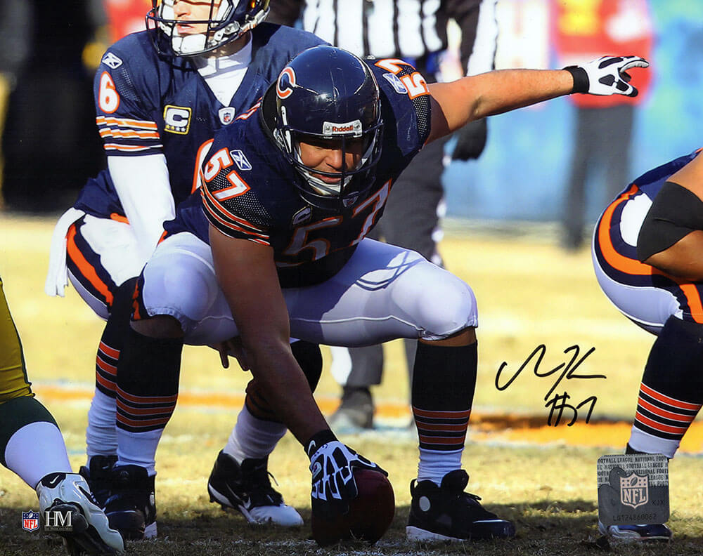 Olin Kreutz Signed Chicago Bears Snapping Football Action 8x10 Photo