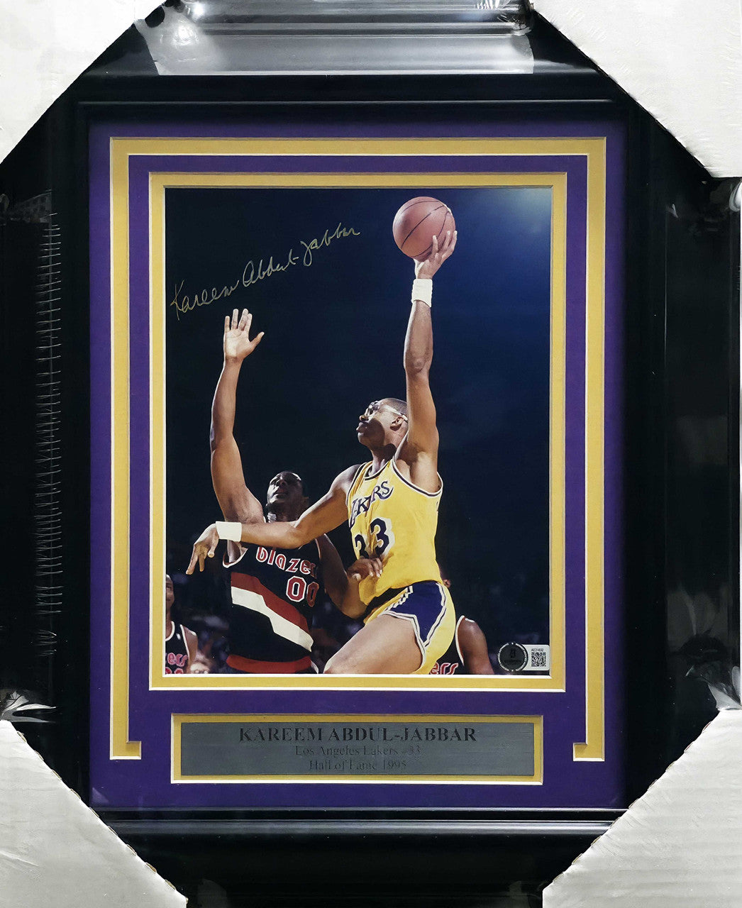 Kareem Abdul Jabbar Autographed Framed 8x10 Photo Los Angeles Lakers Full Name Beckett BAS QR #AE31632