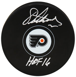 Eric Lindros Signed Philadelphia Flyers Logo Hockey Puck w/HOF'16