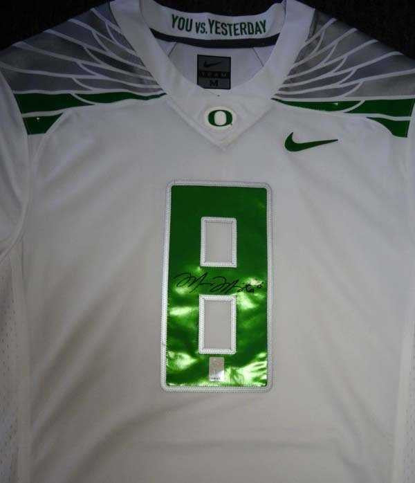 Marcus Mariota Autographed White Nike Jersey Oregon Ducks Size Medium MM Holo