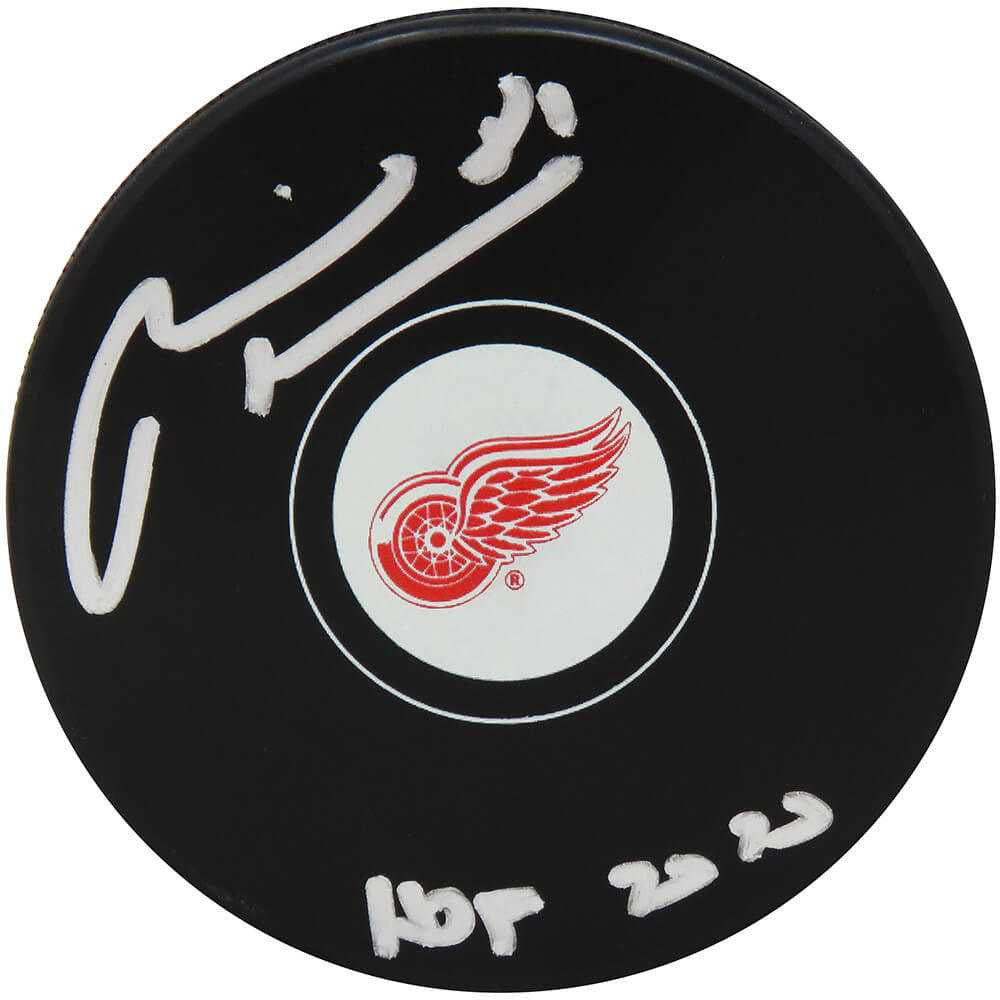 Marian Hossa Signed Detroit Red Wings Logo Hockey Puck  w/HOF 2020 - Schwartz Authentic