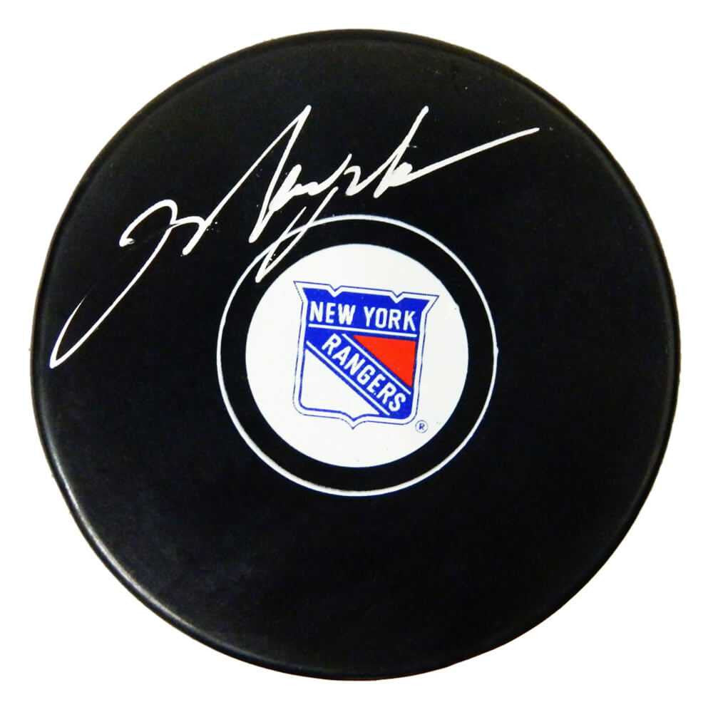 Mark Messier Signed New York Rangers Logo Hockey Puck - Schwartz Authenticated