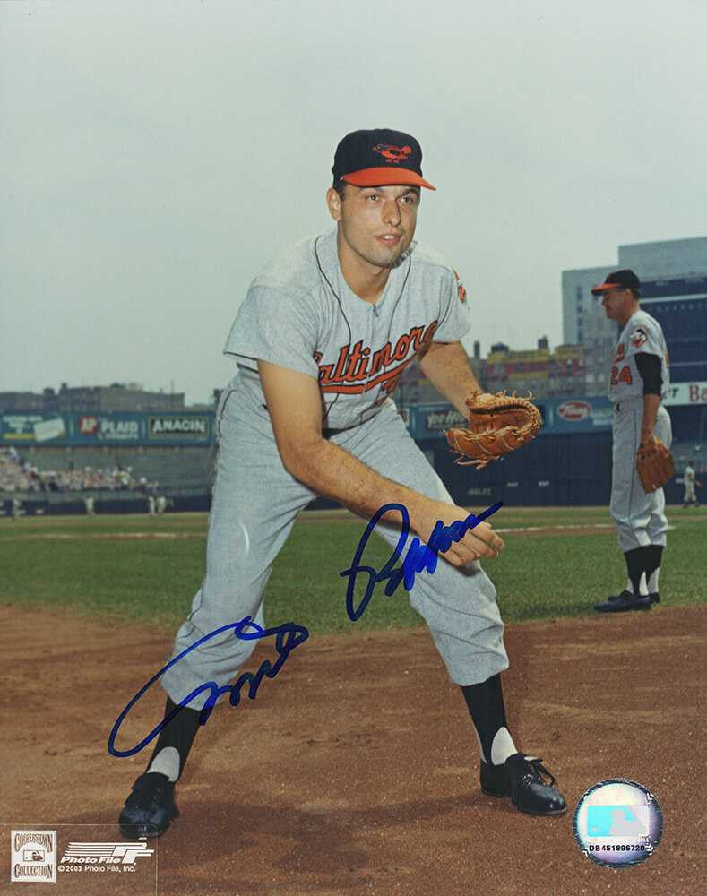 Milt Pappas Signed Baltimore Orioles Fielding Stance Pose 8x10 Photo - Schwartz Authenticated