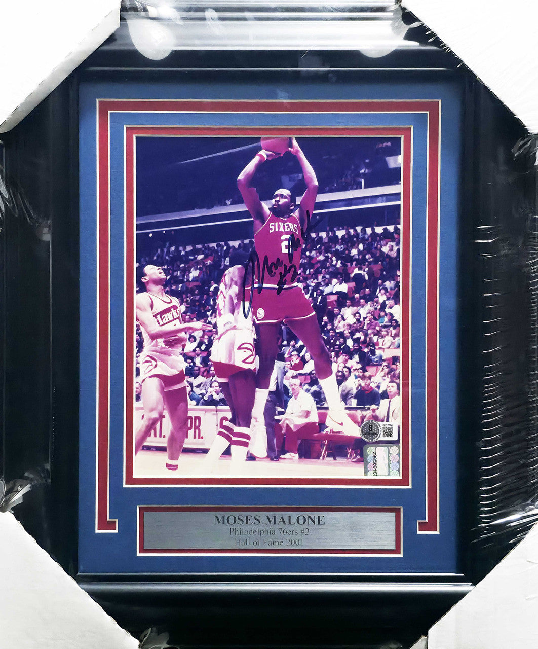 Moses Malone Autographed Framed 8x10 Photo Philadelphia 76ers Beckett BAS QR #BS12744