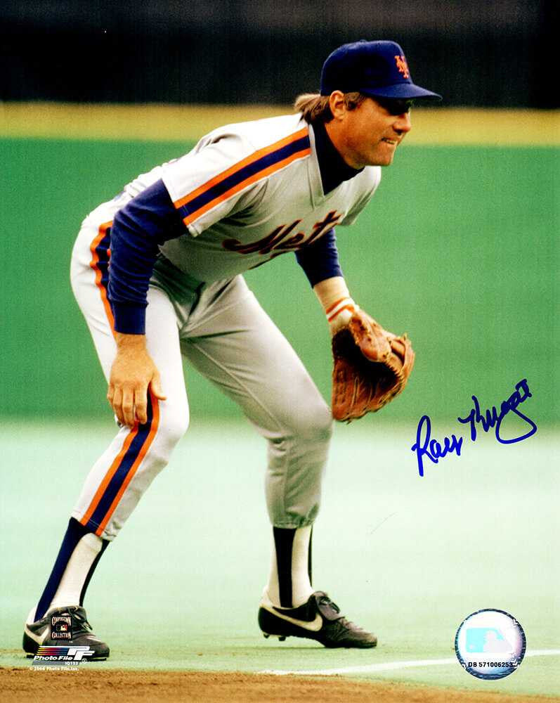 Timothy Ray Knight Ray Knight Signed New York Mets Fielding Action 8x10 Photo - Schwartz