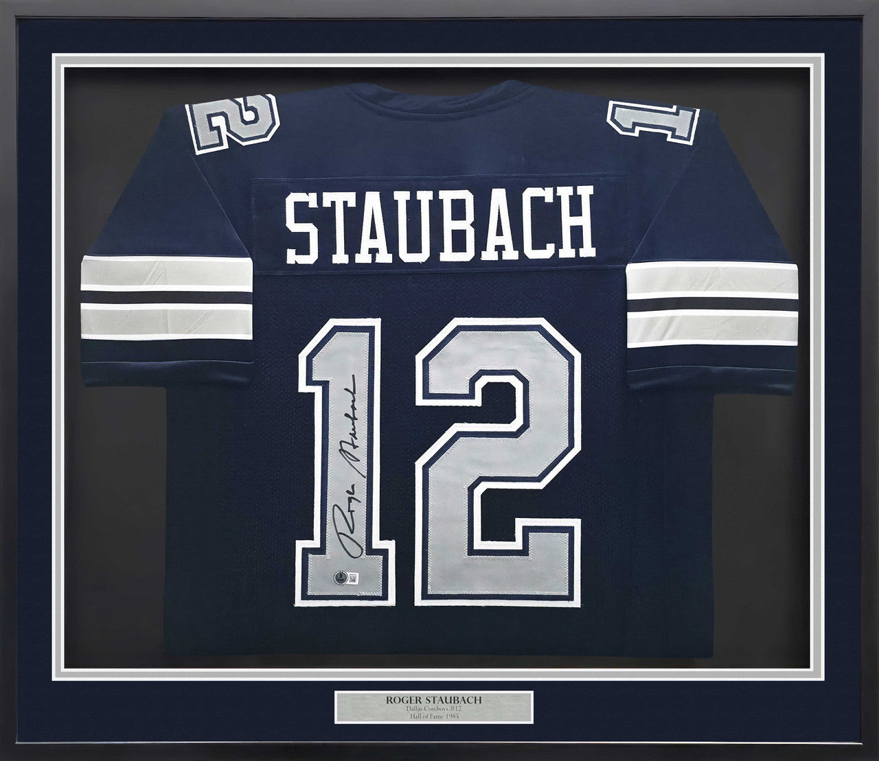 Roger Staubach Signed Dallas Cowboys Framed Navy Blue Jersey – BAS Witness COA