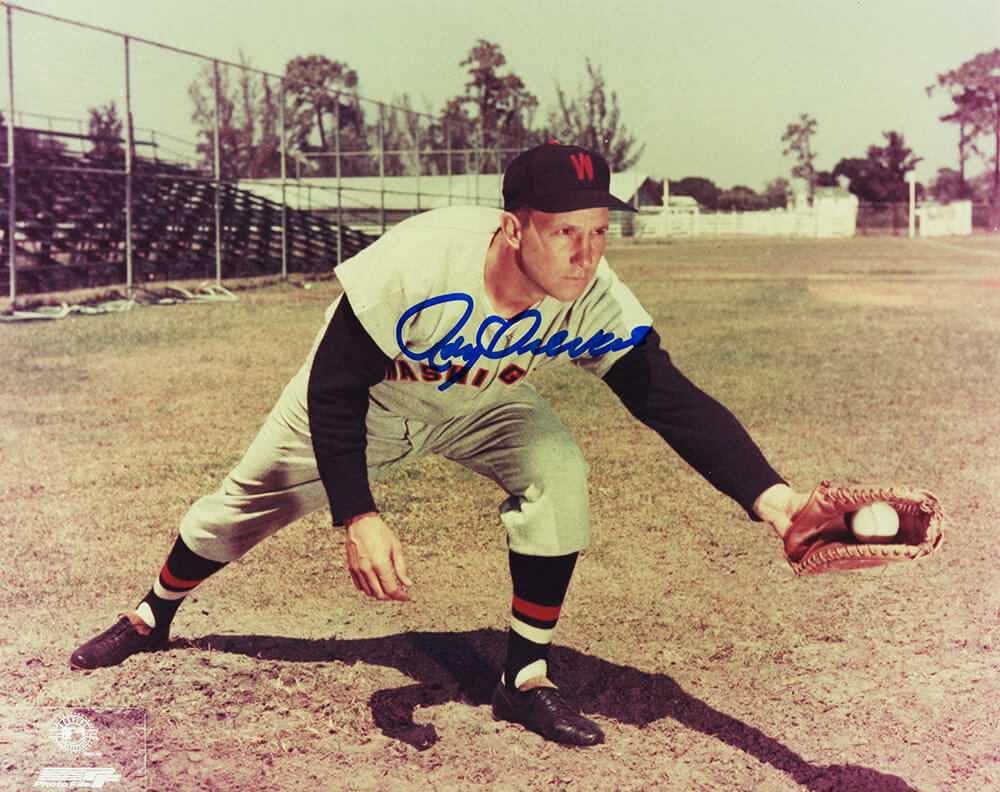 Roy Sievers Signed Washington Senators Fielding Ball Pose 8x10 Photo - Schwartz Authenticated