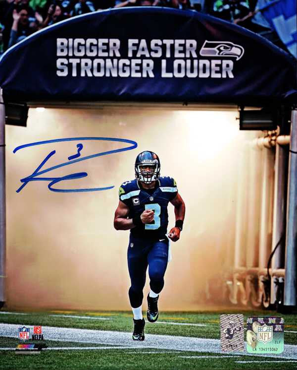 Russell Wilson Autographed 8x10 Photo Seattle Seahawks!!!