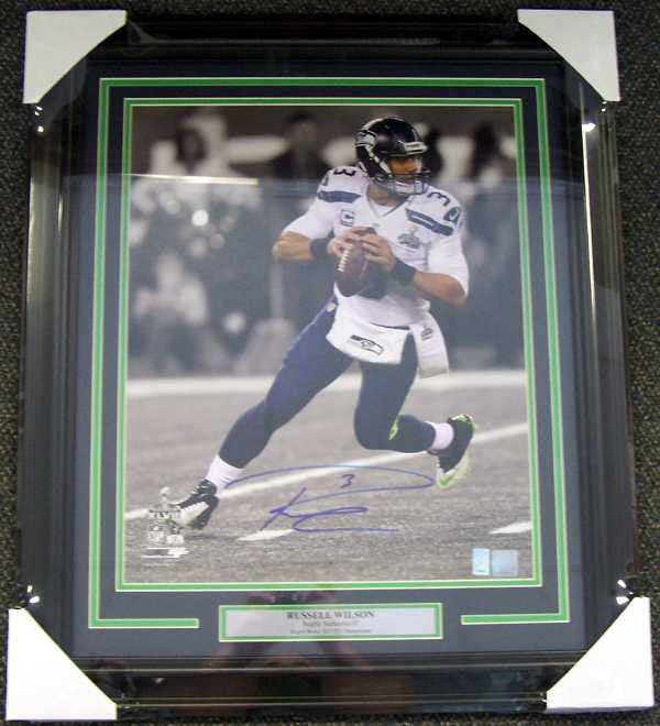 Russell Wilson Autographed Framed 16x20 Photo Seattle Seahawks Super Bowl