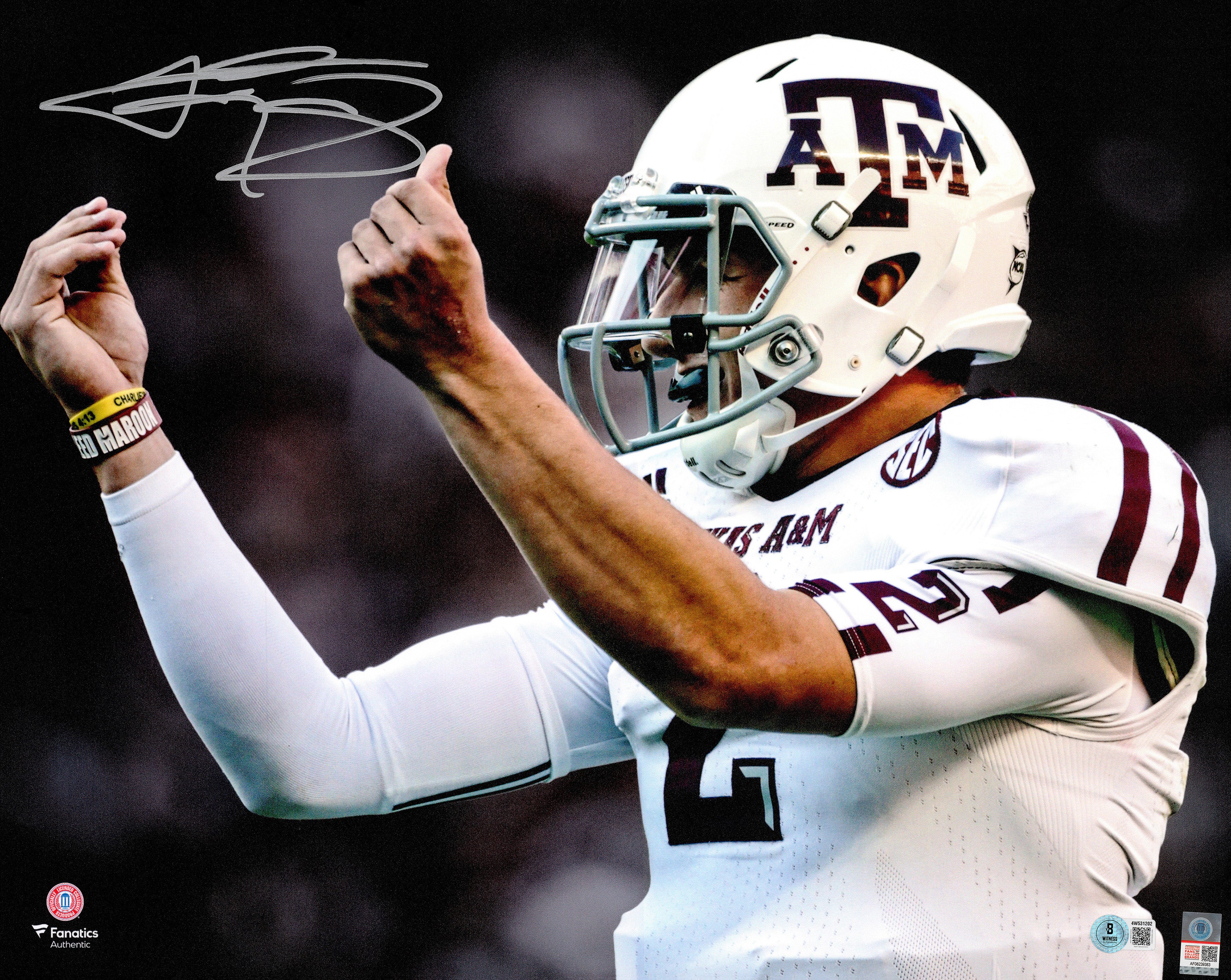 Johnny Manziel Autographed 16x20 Photo "Money Manziel" Texas A&M Aggies Beckett BAS Witness