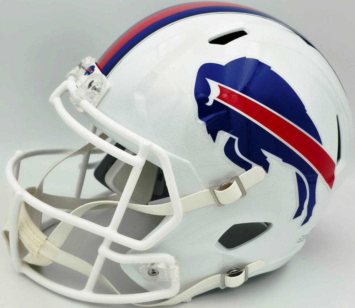 Bruce Smith Autographed Buffalo Bills White Full-Size Speed Replica Helmet - Beckett BAS Witness