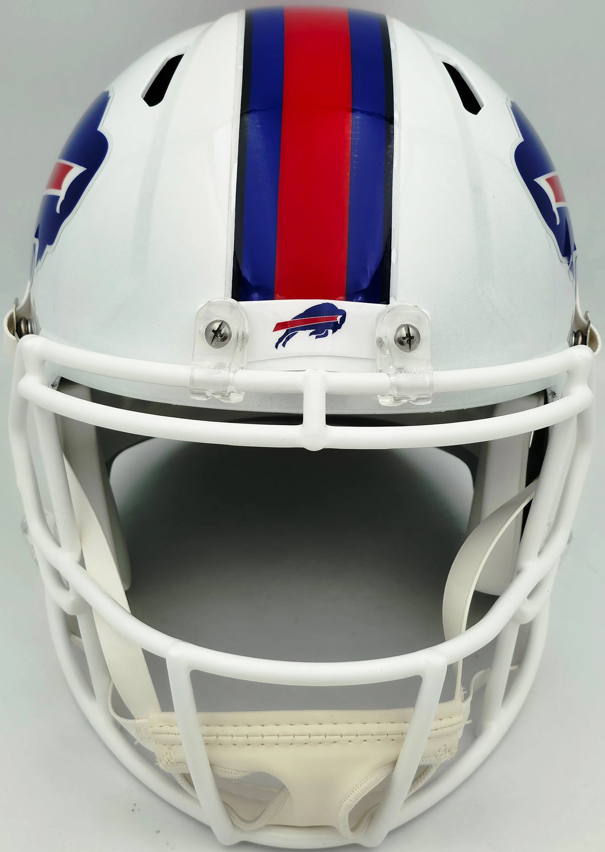 Bruce Smith Autographed Buffalo Bills White Full-Size Speed Replica Helmet - Beckett BAS Witness