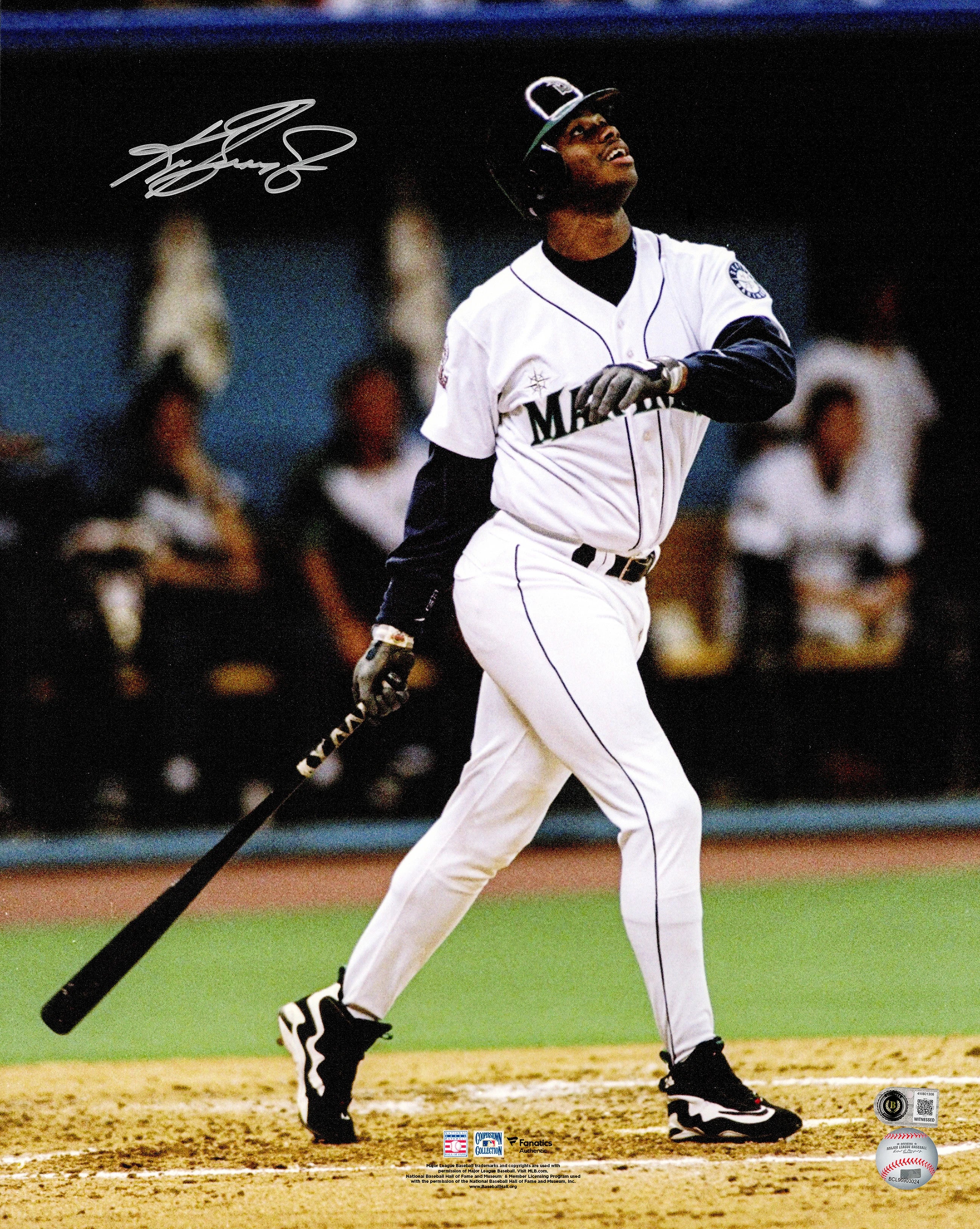 Seattle Mariners Ken Griffey Jr. Autographed 16x20 Action Photo - BAS Witnessed
