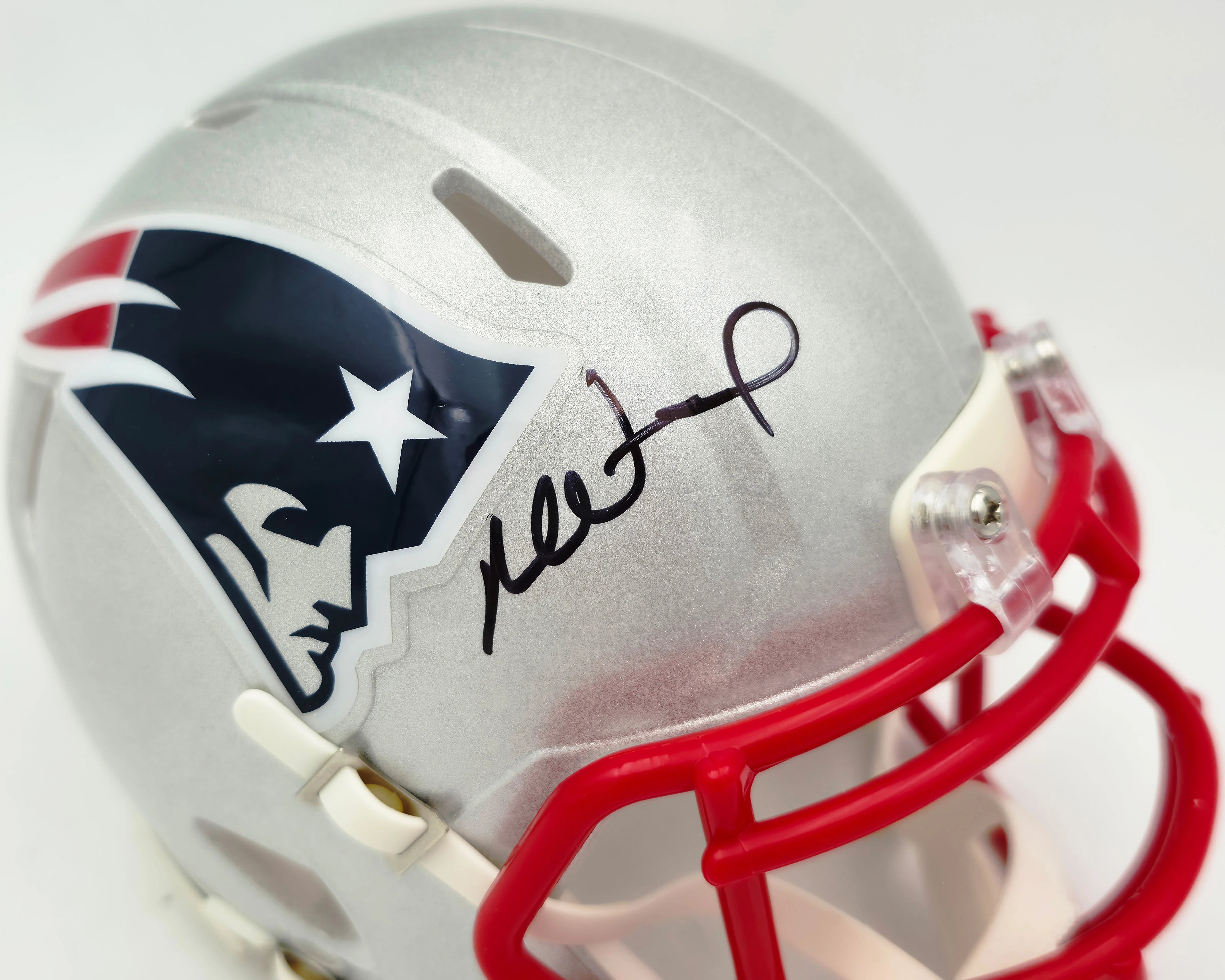 Mike Vrabel Autographed New England Patriots Silver Speed Mini Helmet - JSA Witness Authenticated