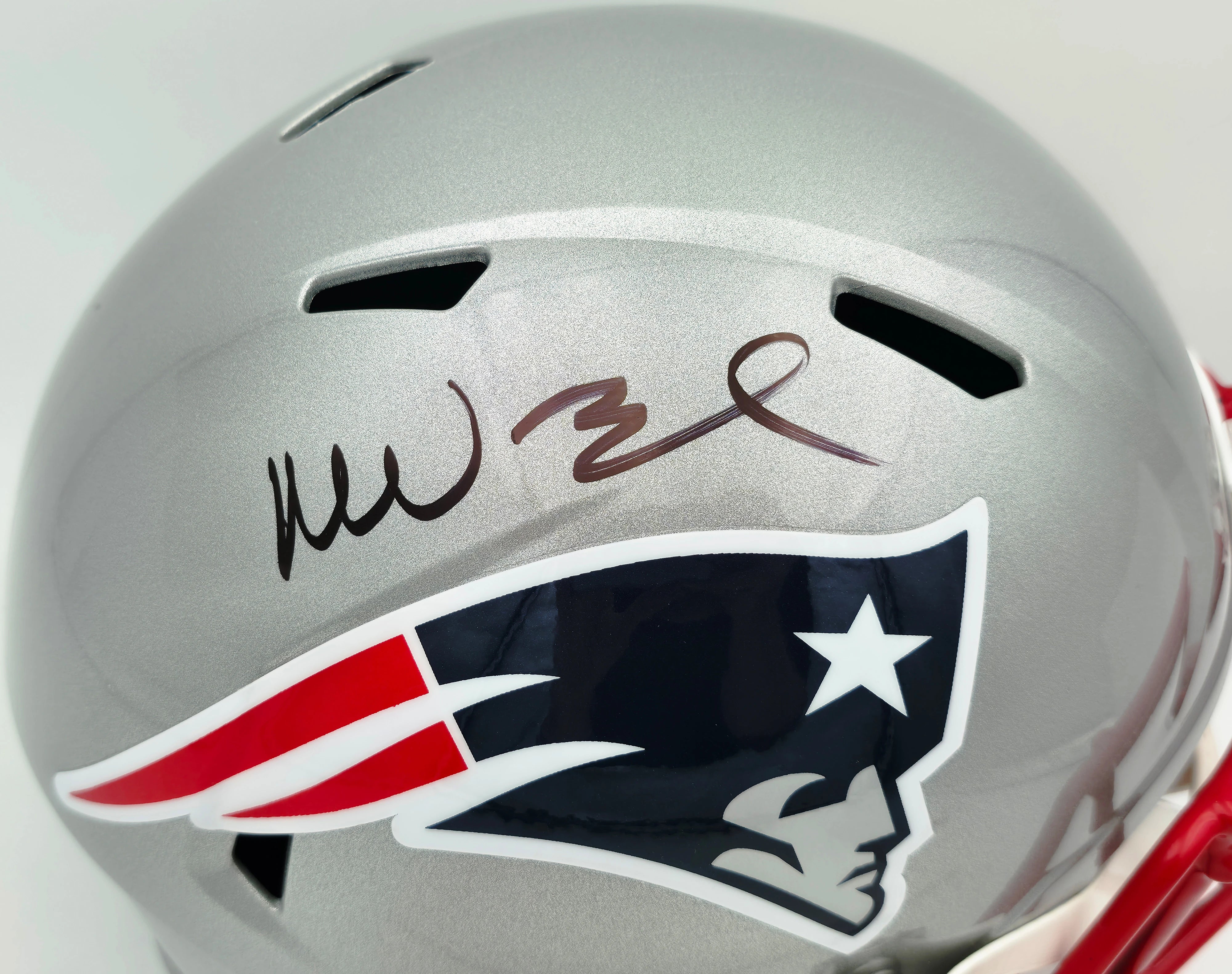Mike Vrabel Autographed New England Patriots Silver Full Size Speed Replica Helmet - JSA Witness Authenticated