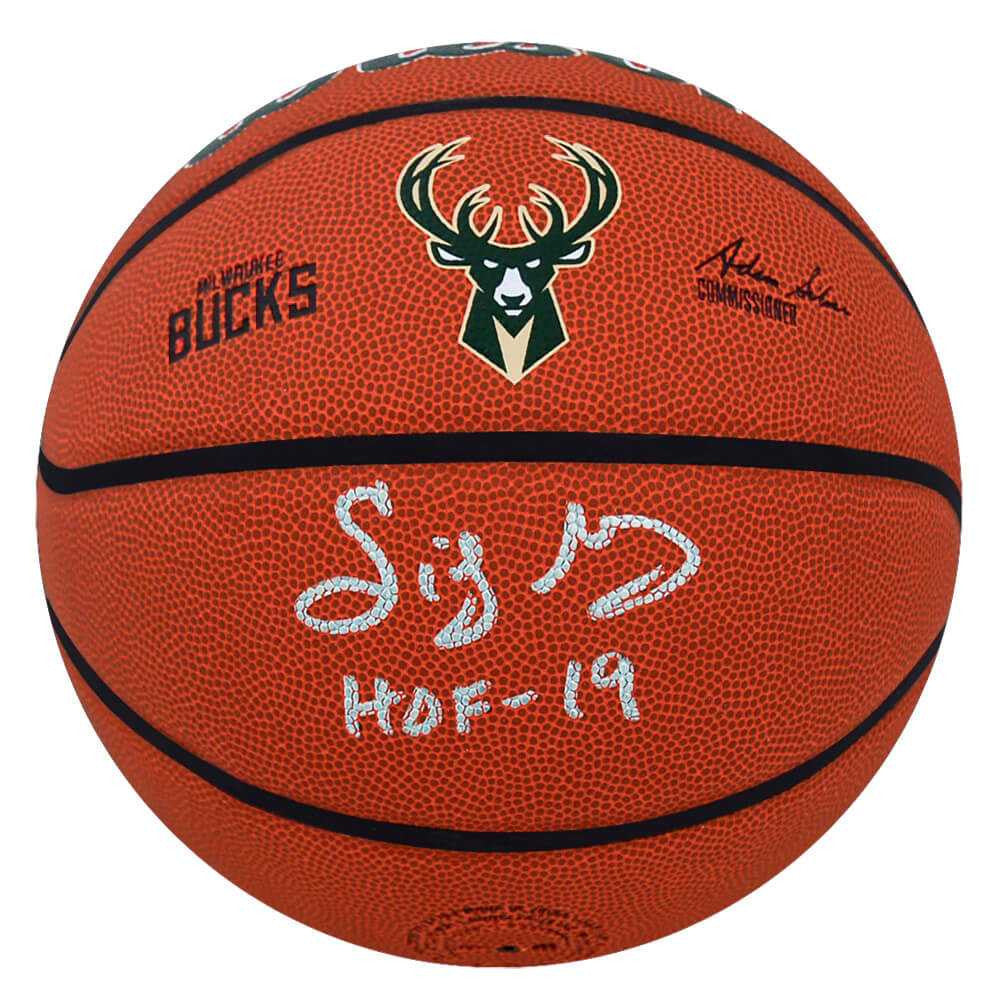 Sidney Moncrief Signed Milwaukee Bucks Logo Wilson NBA Basketball w/HOF'19 - Schwartz Authenticated