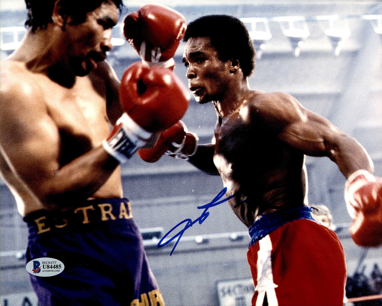 Sugar Ray Leonard Autographed 8x10 Photo vs. Augustin Estrada Beckett BAS #U84485