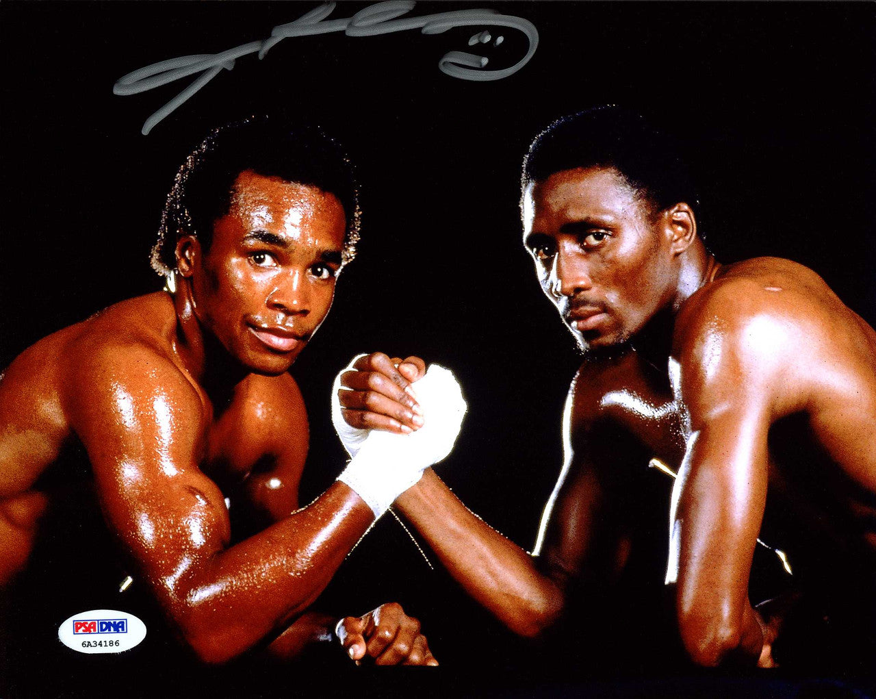 Sugar Ray Leonard Autographed 8x10 Photo vs. Thomas "Hitman" Hearns PSA/DNA Stock #177812