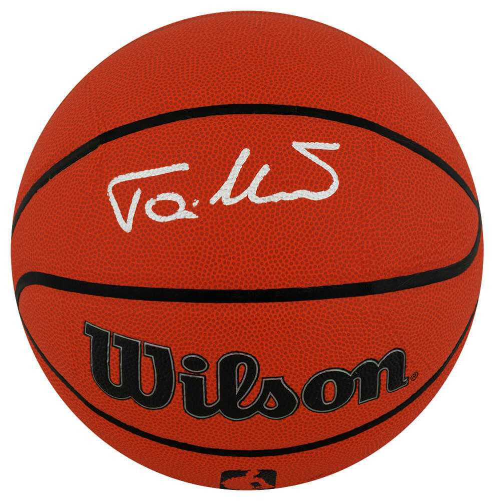 Toni Kukoc Signed Wilson Indoor/Outdoor NBA Basketball - Schwartz Authenticated