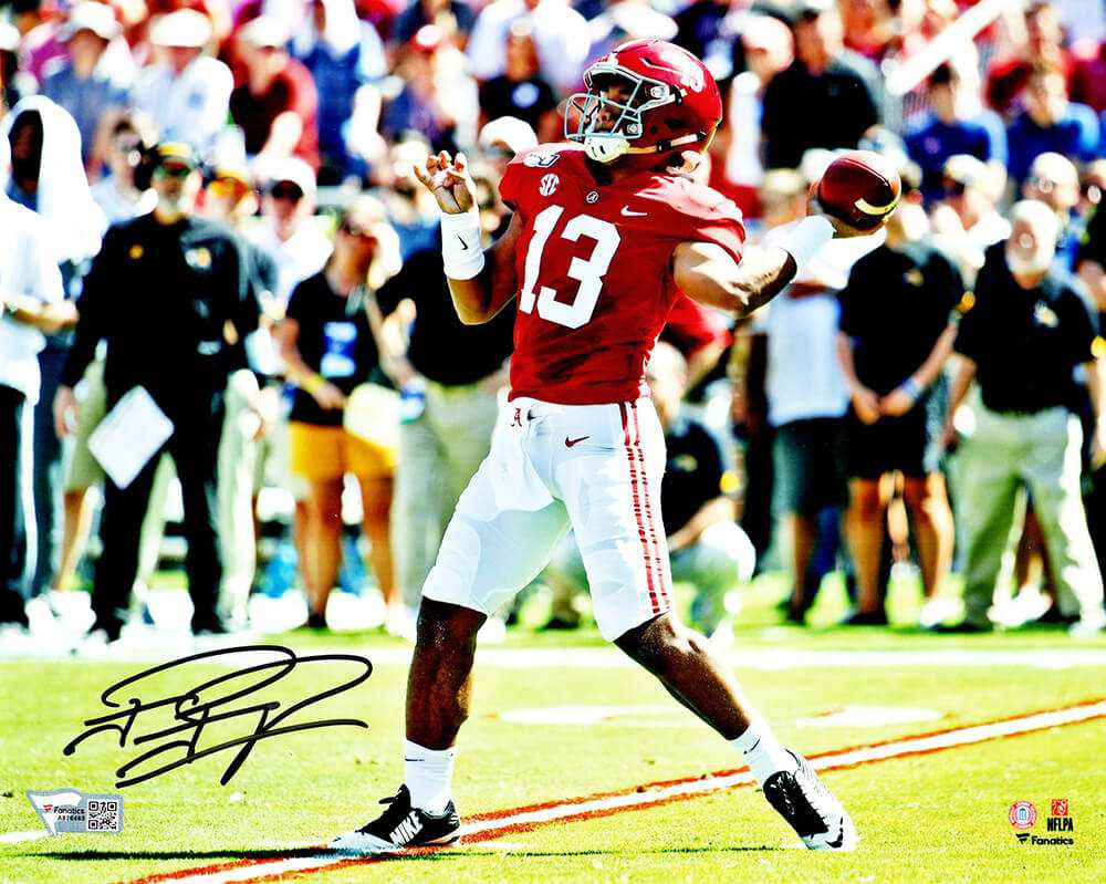 Tua Tagovailoa Signed Alabama Crimson Tide Passing Action 8x10 Photo - Fanatics Authentic
