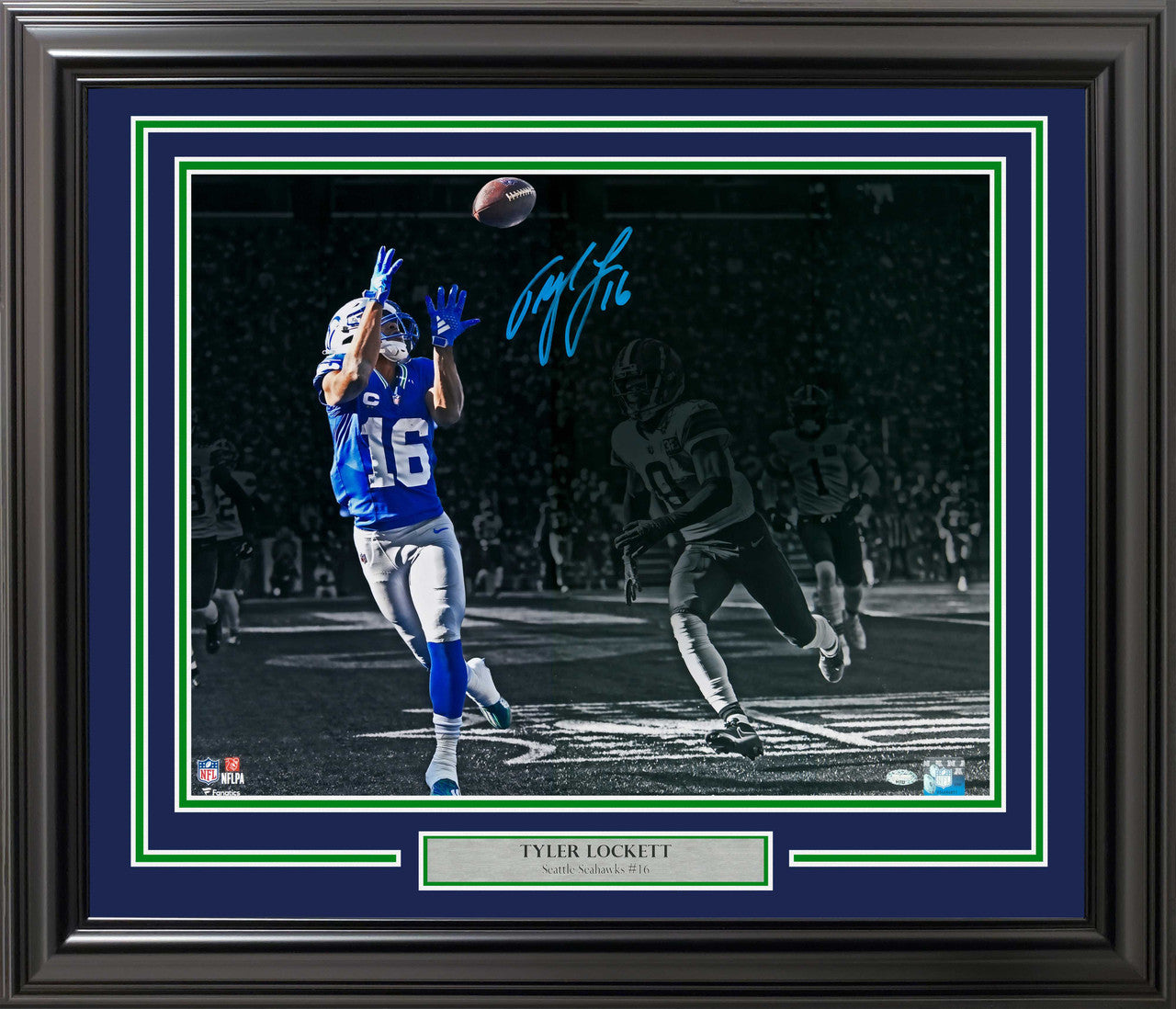 Tyler Lockett Framed 16x20 Autographed Photo Seattle Seahawks Spotlight MCS Hologram COA