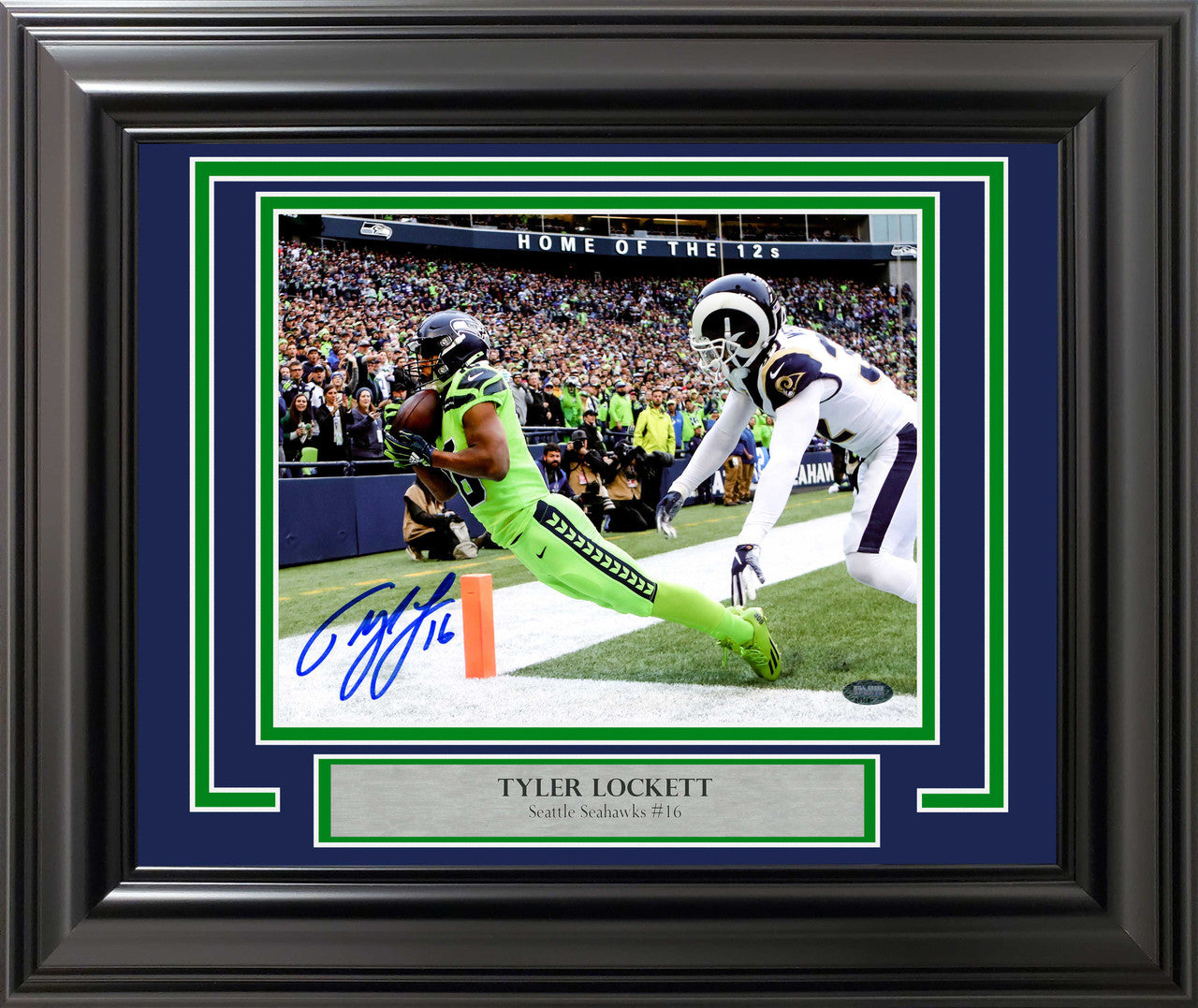 Tyler Lockett Signed Framed 8x10 Seattle Seahawks “Toe Tap Touchdown vs. Rams” Photo – MCS Holo COA