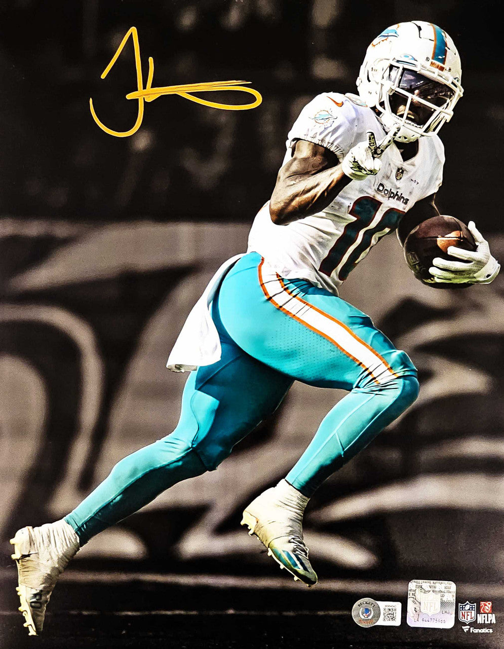 Tyreek Hill Autographed 11x14 Photo Miami Dolphins Spotlight Beckett BAS Witness
