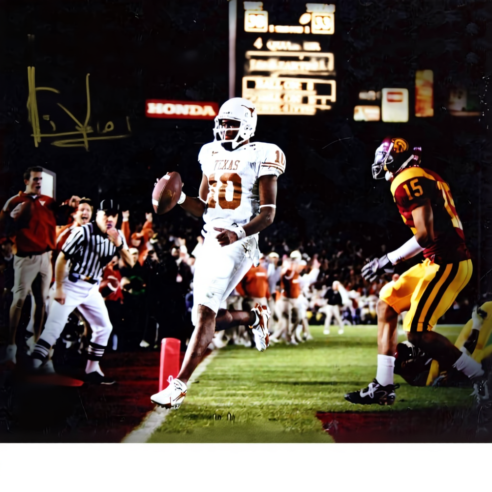Vince Young Autographed Texas Longhorns BCS 8x10 Football Photo – Panini VIP COA