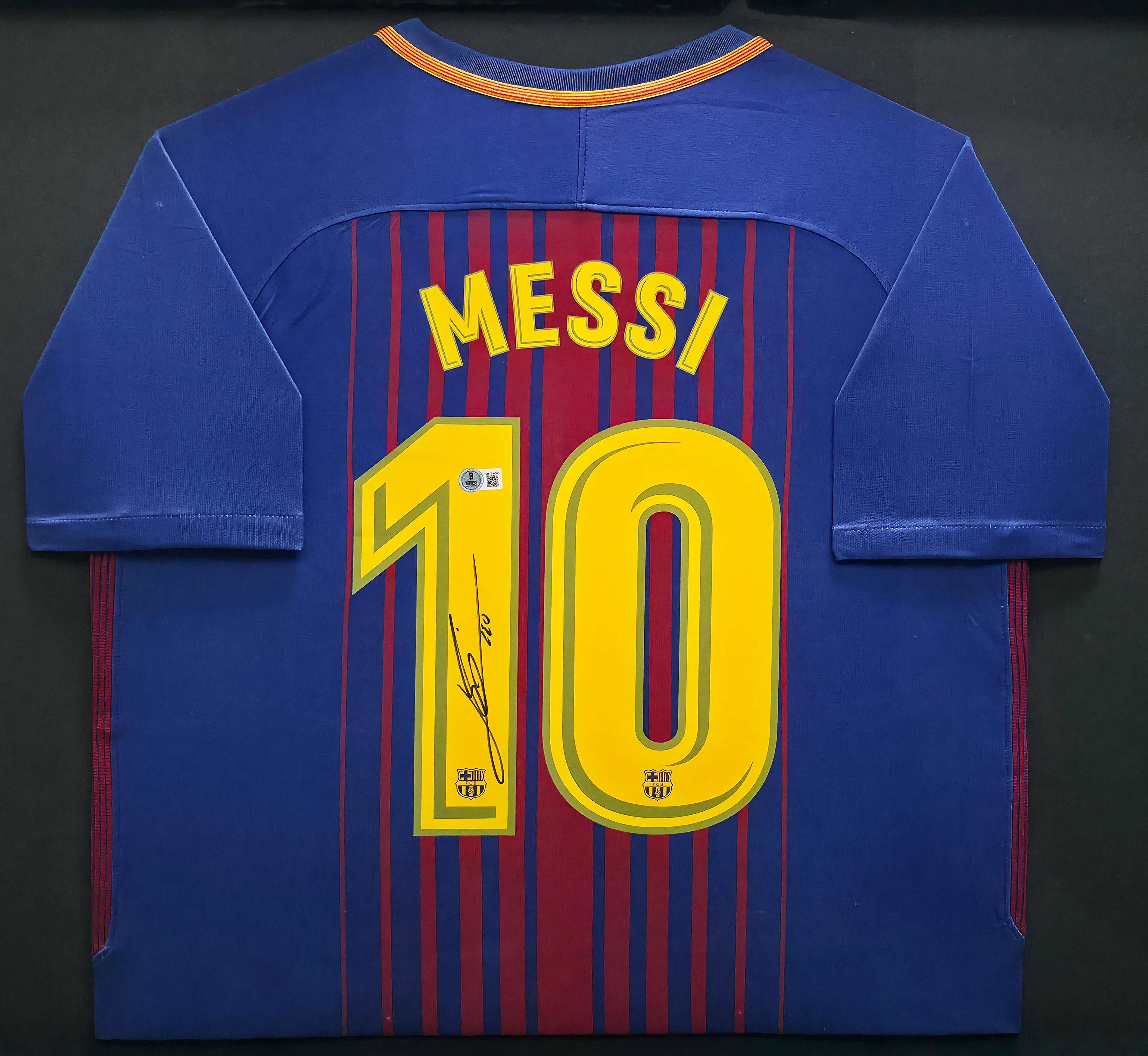 Lionel Messi Autographed Framed FC Barcelona Blue & Red Jersey | Beckett BAS Witness #2W114085