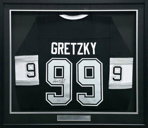 Wayne Gretzky Autographed Los Angeles Kings 1992-93 Throwback Jersey Framed | UDA