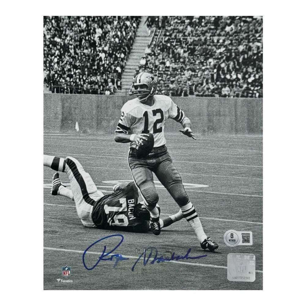 Roger Staubach Autographed Dallas Cowboys 8x10 Action Photograph - Beckett BAS Authenticated