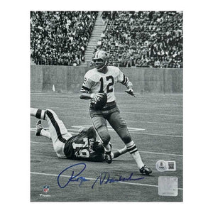 Roger Staubach Autographed Dallas Cowboys 8x10 Action Photograph - Beckett BAS Authenticated