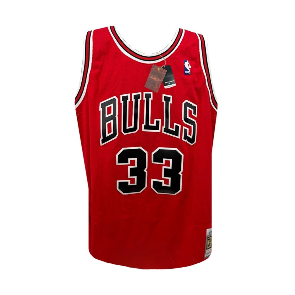 Scottie Pippen Autographed Chicago Bulls Mitchell & Ness 1997-98 Red Hardwood Classics Jersey - Beckett BAS Authenticated
